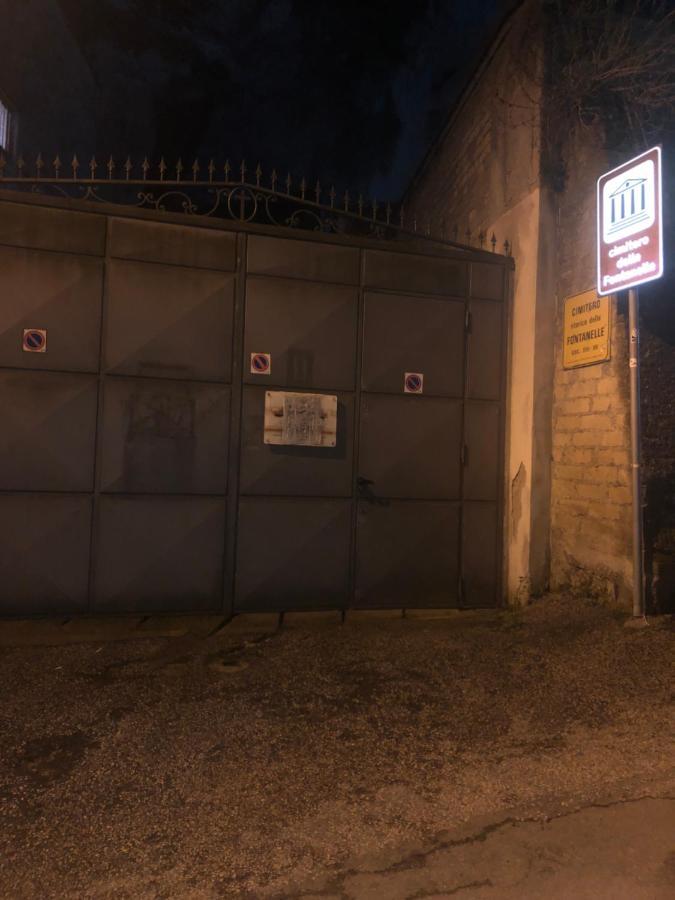 Il Basso Della Nonna ナポリ エクステリア 写真