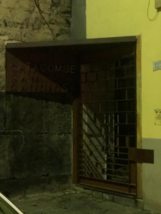 Il Basso Della Nonna ナポリ エクステリア 写真